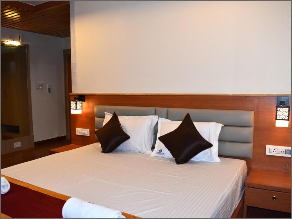 Subarnarekha Inn Jhargram Exterior foto
